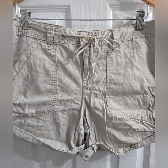 Tommy Hilfiger Khaki Shorts Sz 10 Y2K - Picture 2 of 6